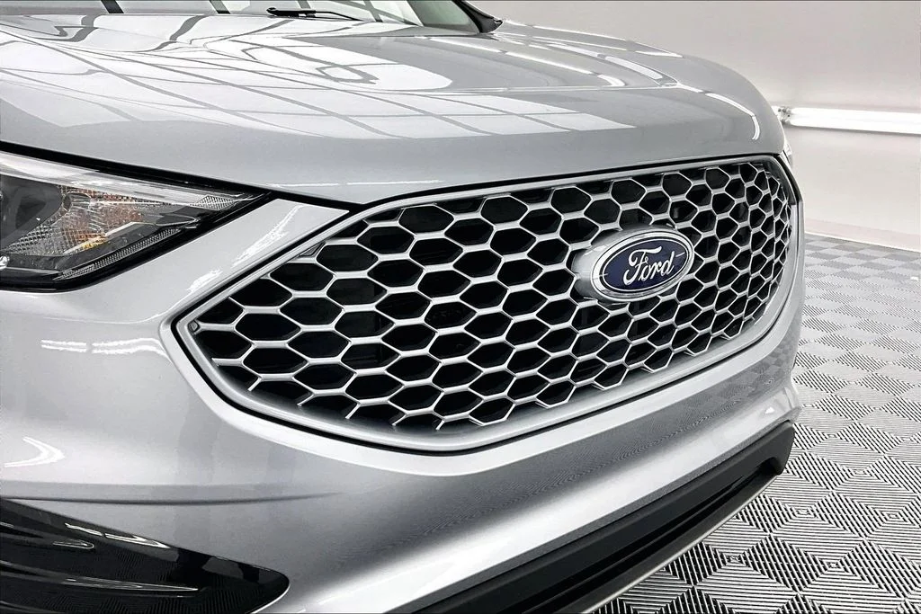 Certified Used 2024 Silver Metallic Ford SEL image 28