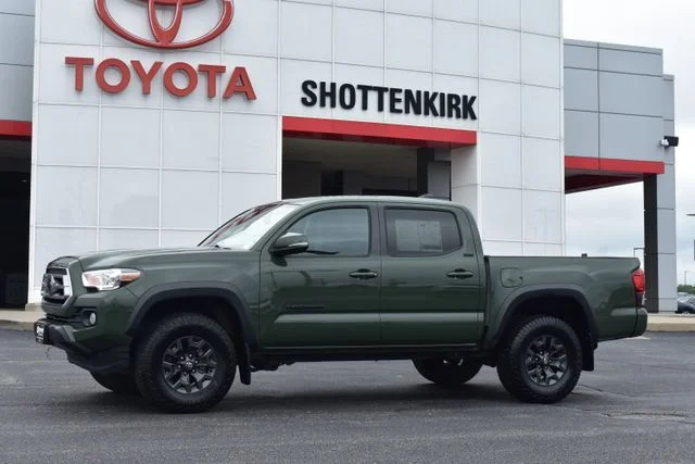 Used 2021 Green Toyota SR5 image 1