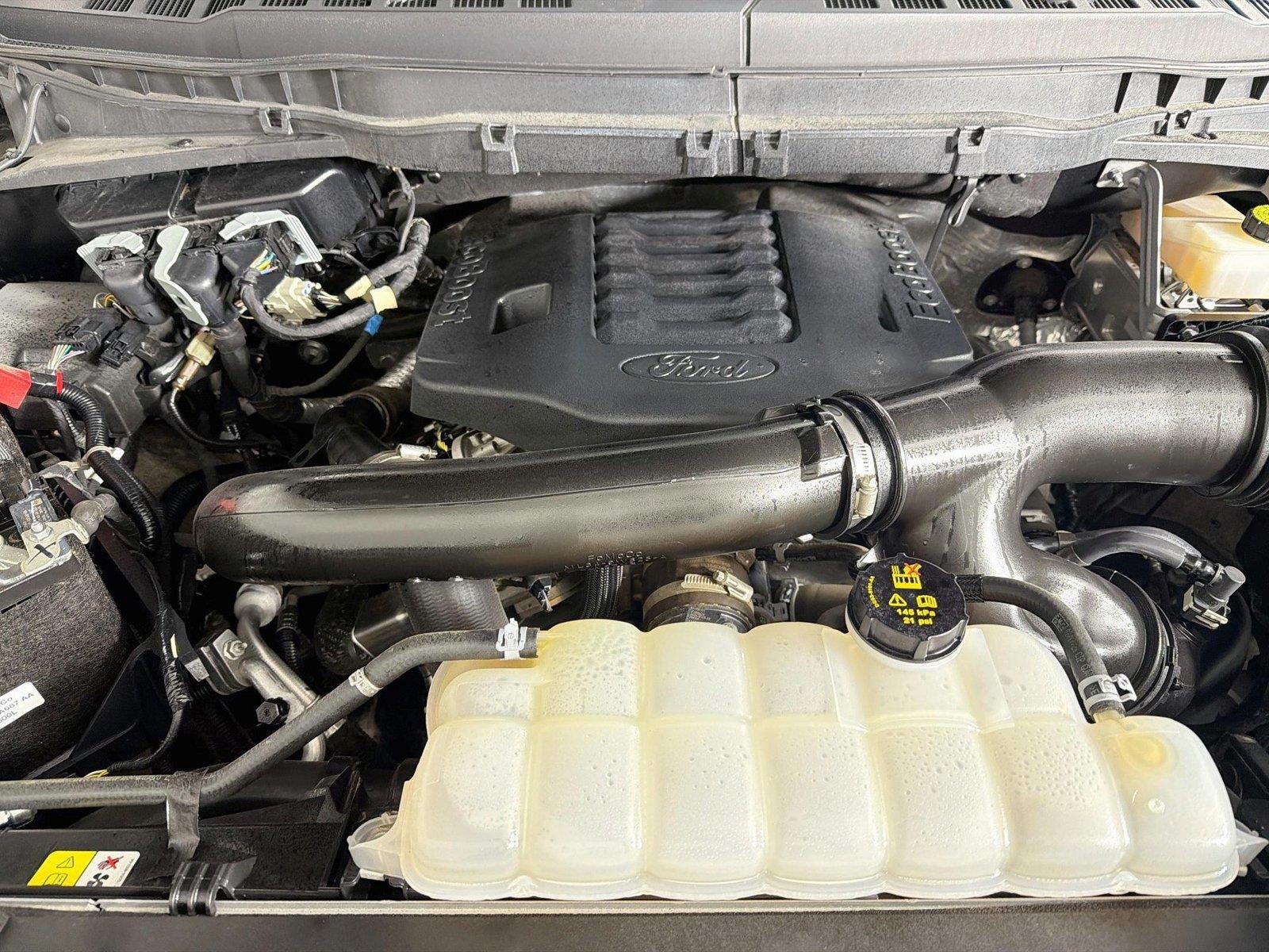 Used 2023 Agate Black Ford LARIAT image 32