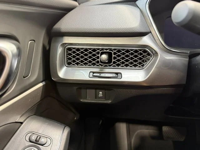 New 2026 Platinum White Pearl Acura Base image 17