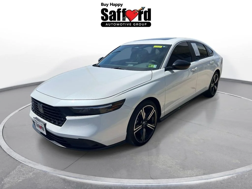 Used 2023  Honda Sport image 1