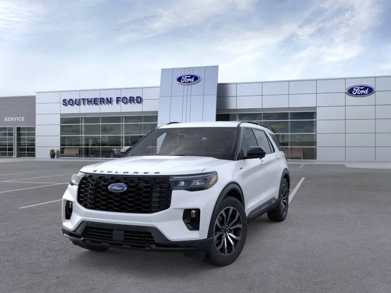 New 2026 Star White Metallic Tri-Coat Ford ST-Line image 26