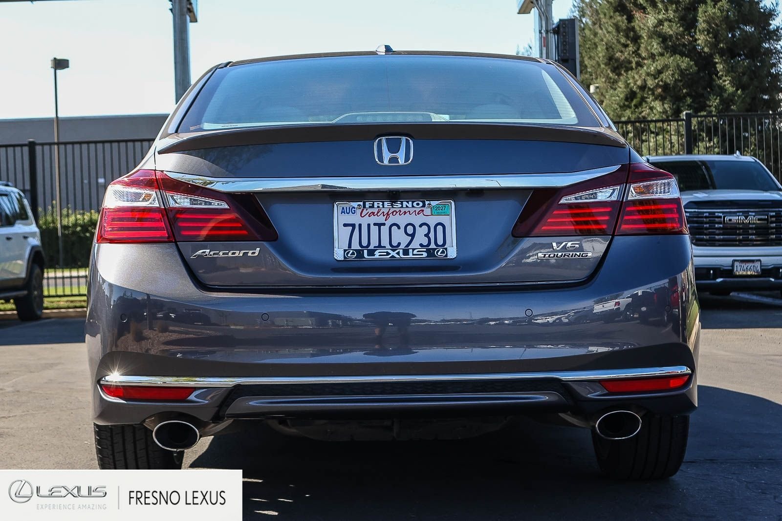 Used 2017 Gray Honda Touring image 5