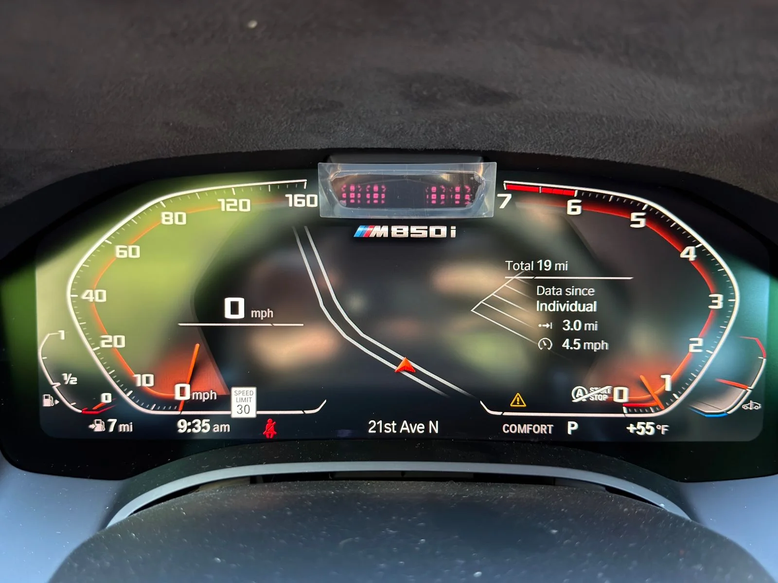 2026 BMW 8 Series M850i - Photo 26
