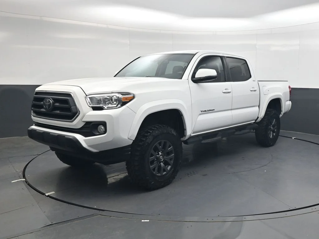 Used 2023 White Toyota SR5 image 8