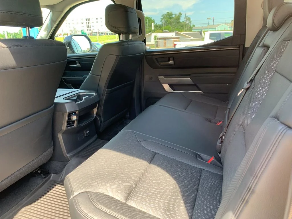 Used 2022  Toyota SR5 image 14