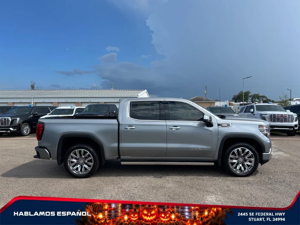 Used 2024 Sterling Metallic GMC Denali image 4