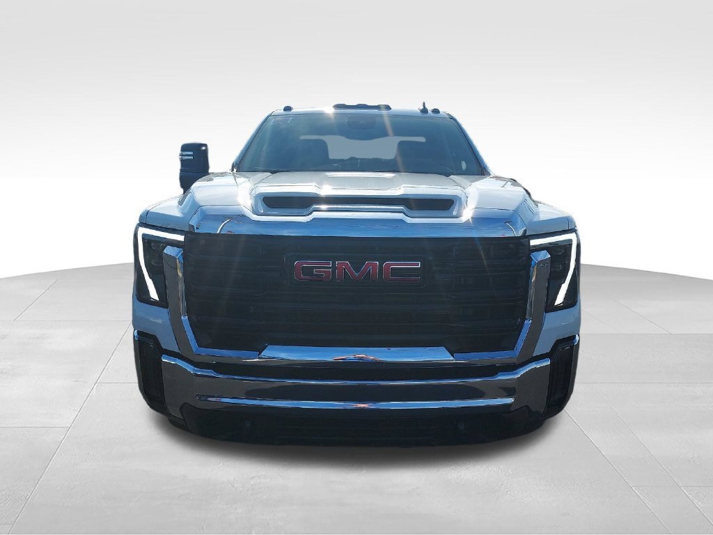 New 2026 Summit White GMC Pro image 8