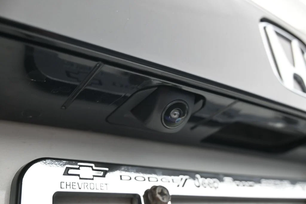Used 2023 Platinum White Pearl Honda EX image 36
