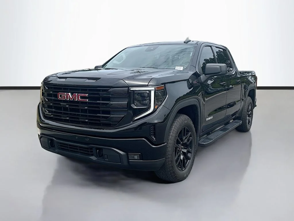 Used 2024 Onyx Black GMC Elevation image 7