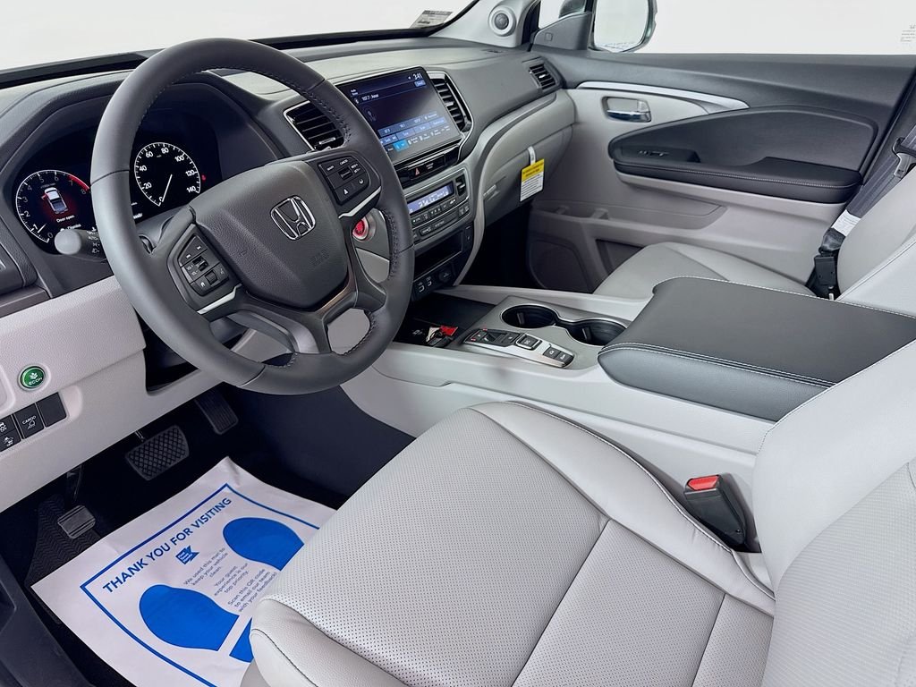New 2026 Platinum White Pearl Honda RTL image 15