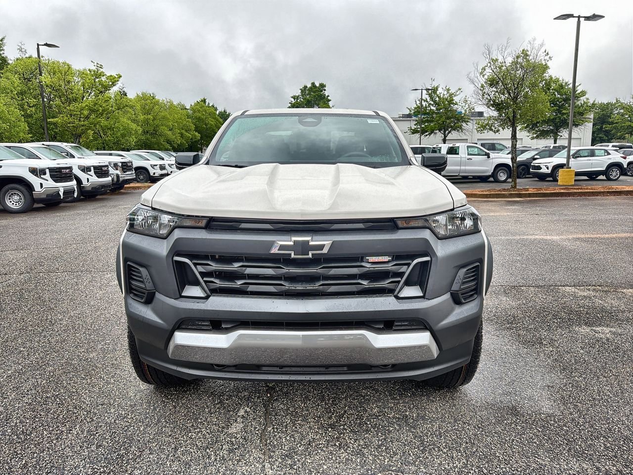 2026 Chevrolet Colorado Trail Boss - Photo 3
