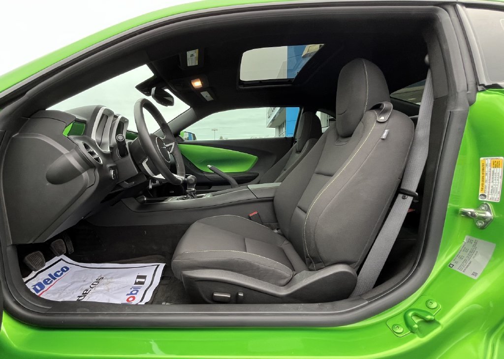 Used 2010 Synergy Green Metallic Chevrolet 1LT image 21