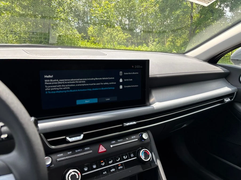New 2026 Blue Hyundai SE image 17