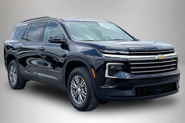 2024 Chevrolet Traverse LT