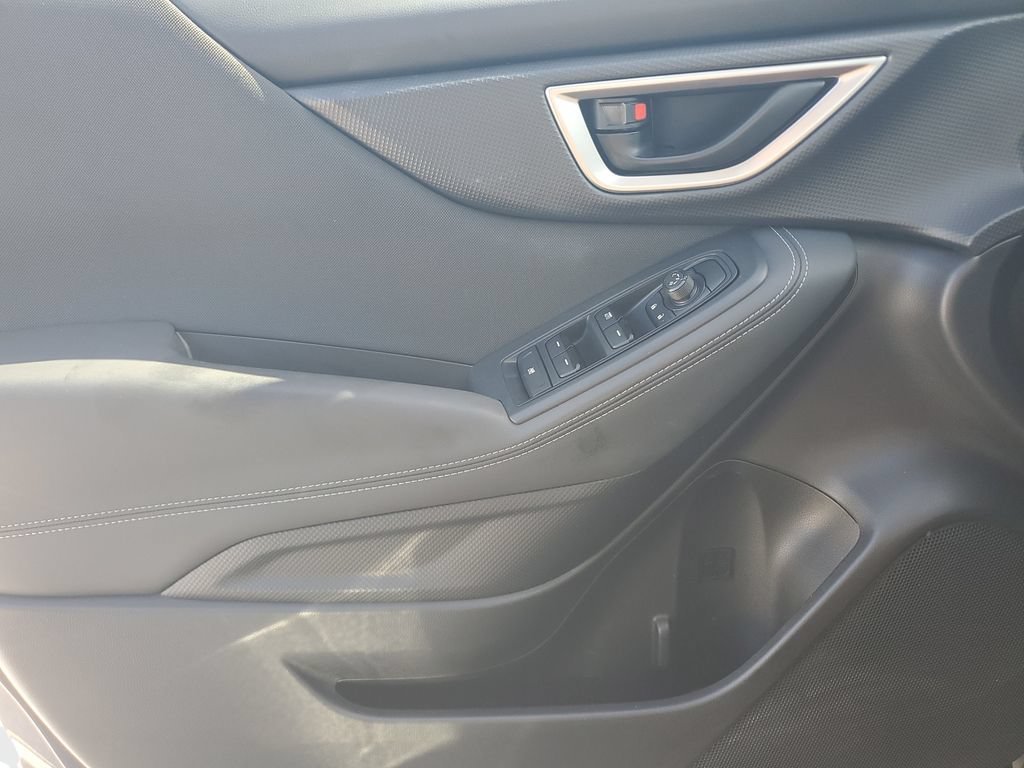 Used 2021 Gray Subaru 4DR SUV CVT image 18