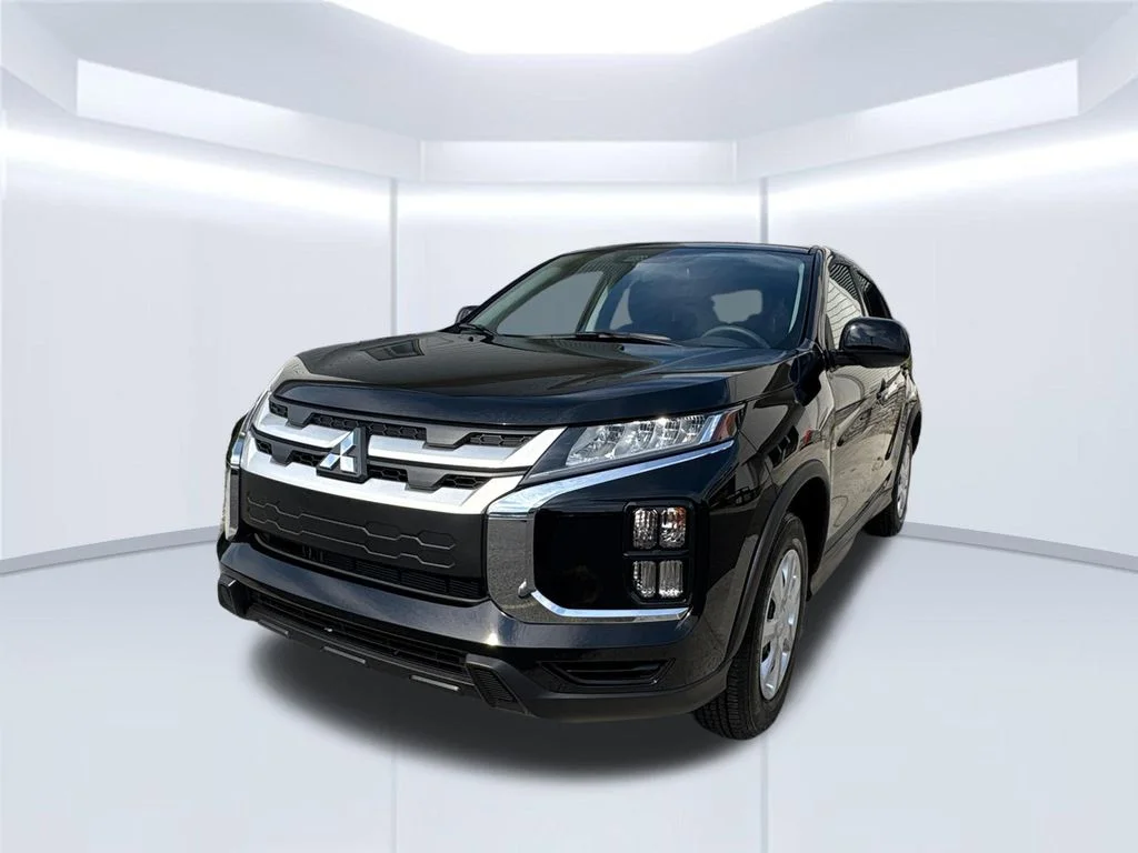 New 2026 Black Mitsubishi  image 2