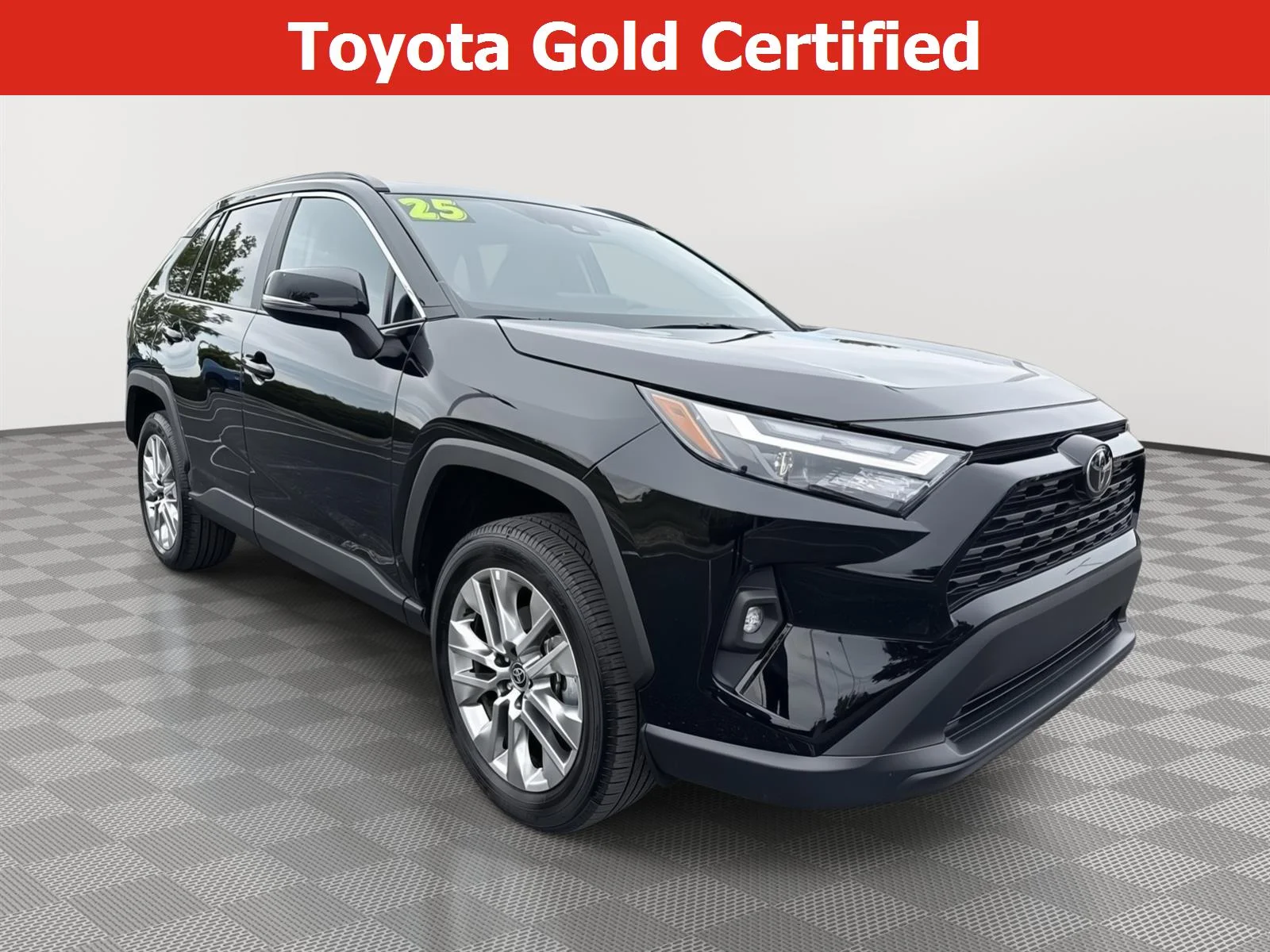 2025 Toyota RAV4 XLE Premium AWD's photo