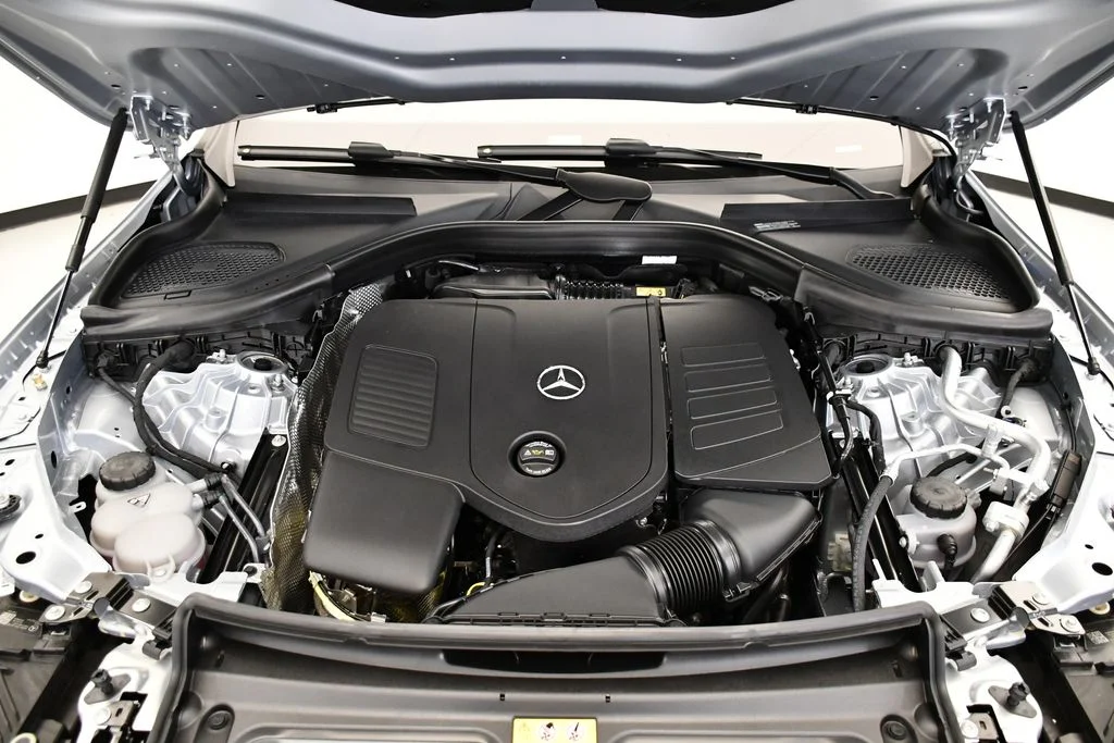 Certified Used 2026 Cirrus Silver Metallic Mercedes-Benz GLC 300 image 11