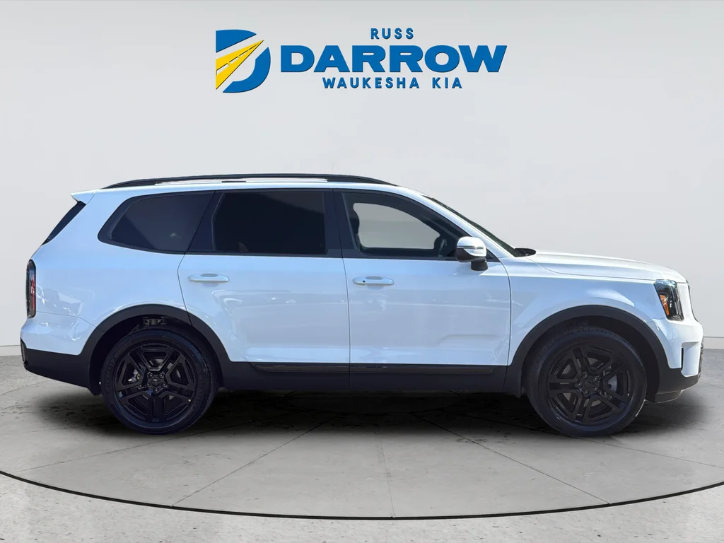 Used 2025 White Kia EX X-Line image 6