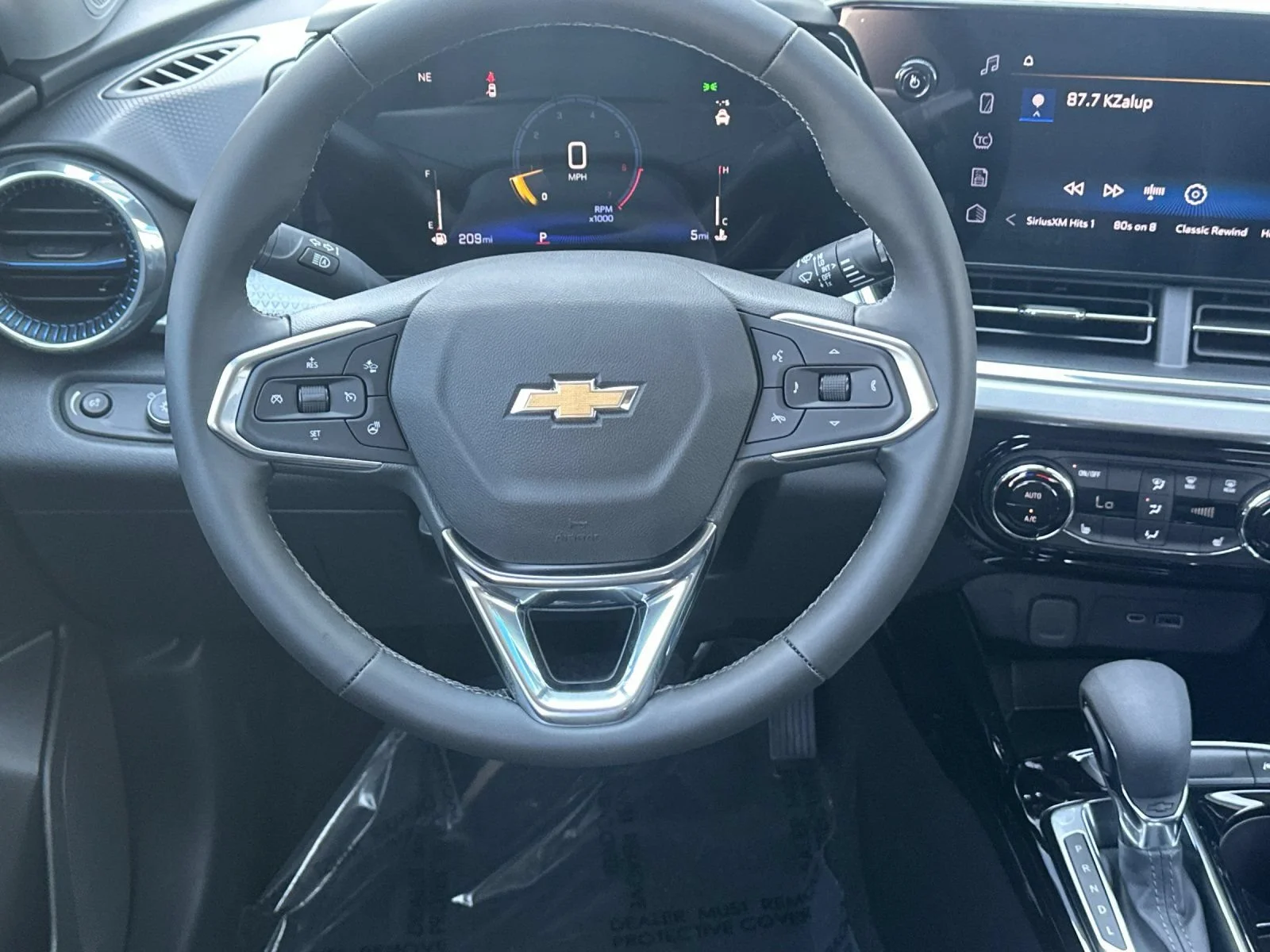 2026 Chevrolet Trax LT - Photo 14