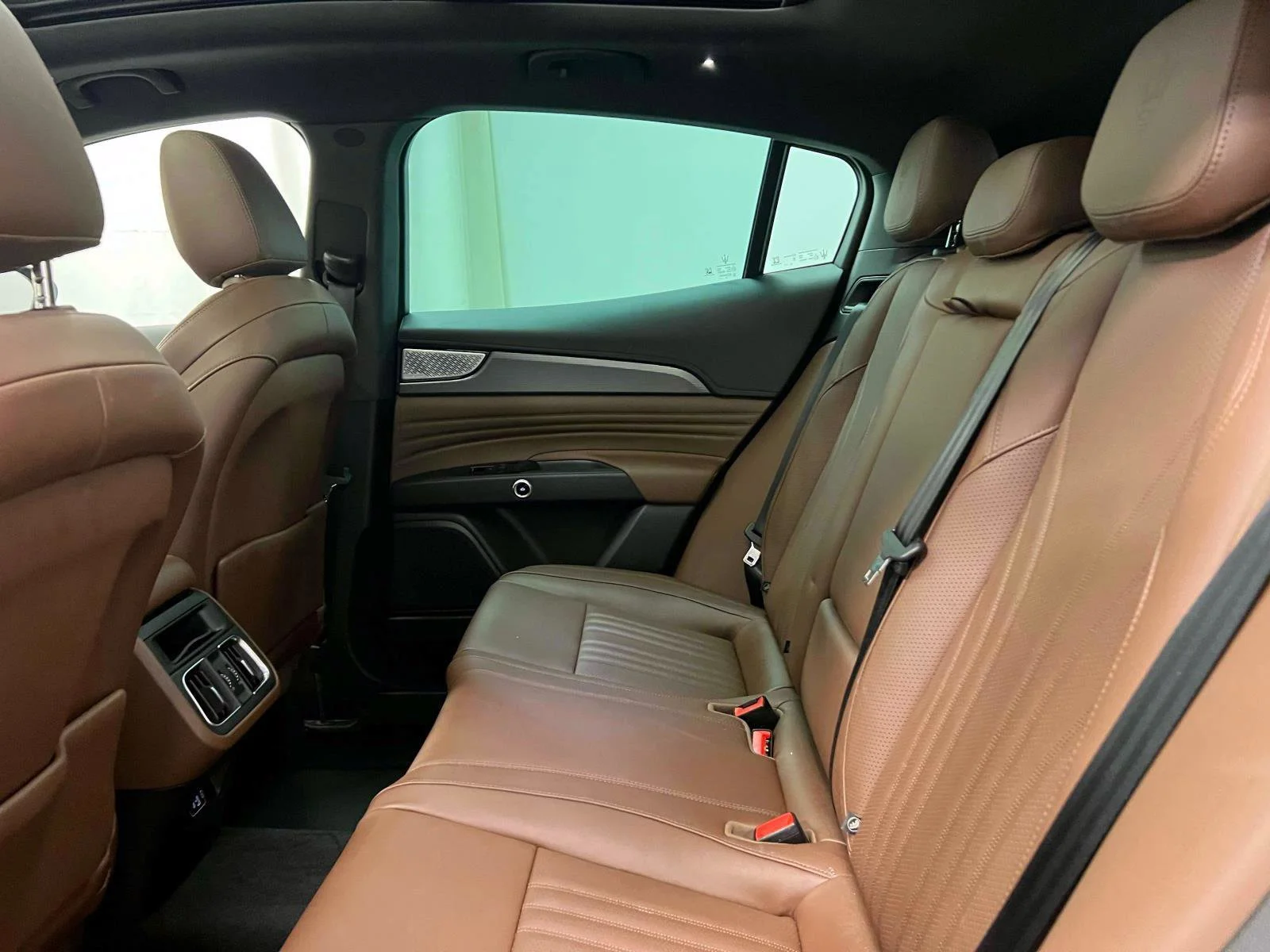 Used 2023 Gray Maserati GT image 12