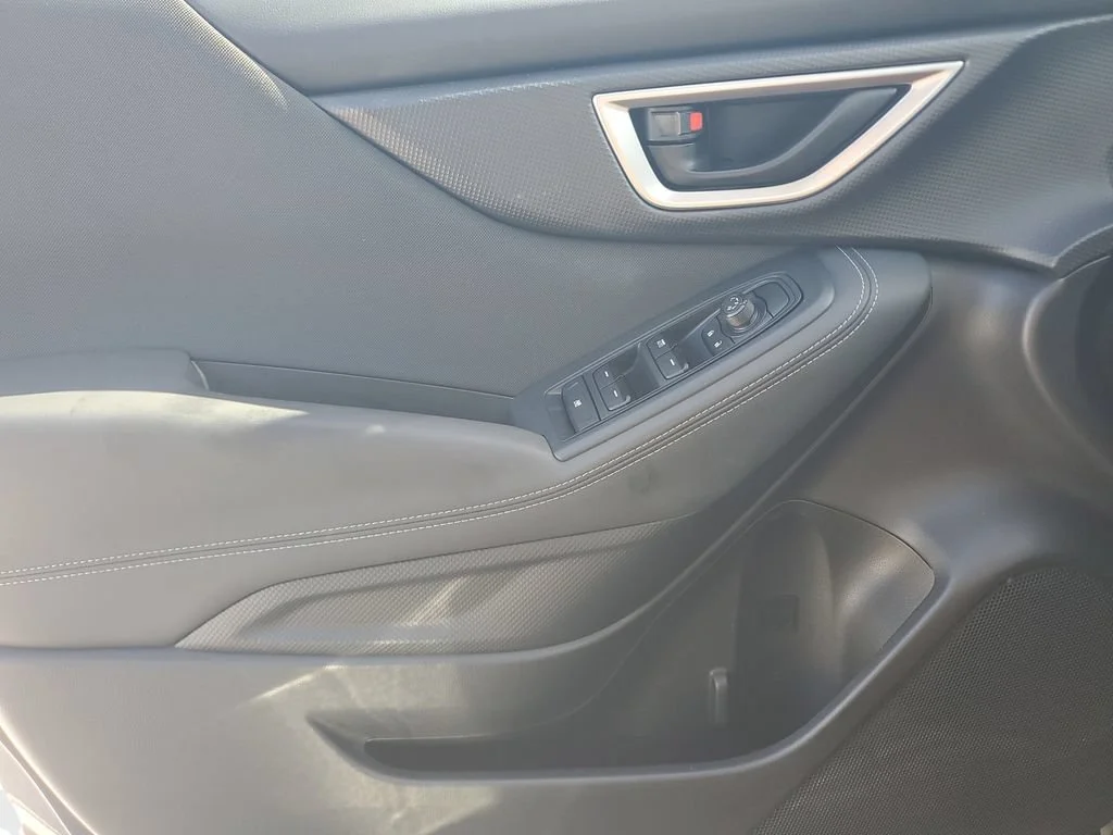Used 2021 Gray Subaru 4DR SUV CVT image 18