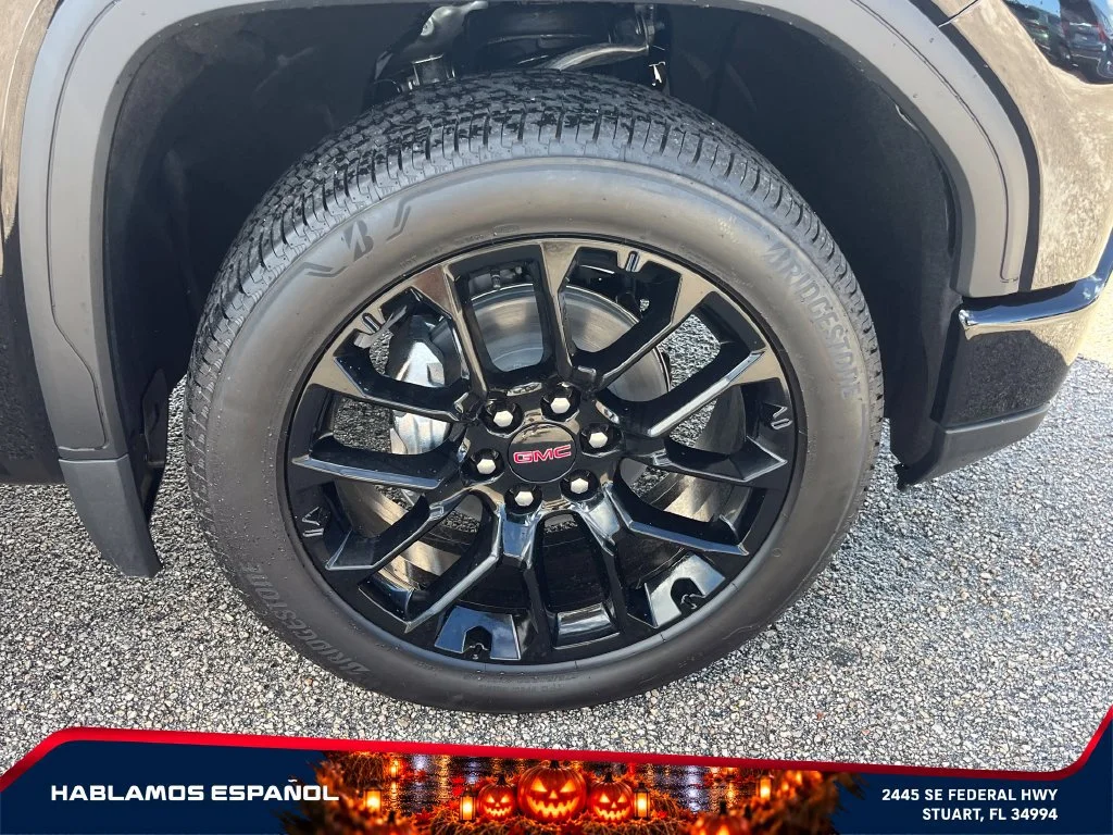 New 2026 Onyx Black GMC Elevation image 21