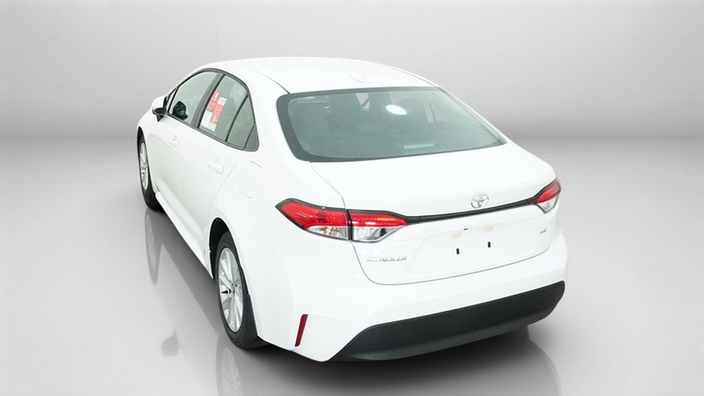 New 2027 Ice Cap Toyota LE image 43