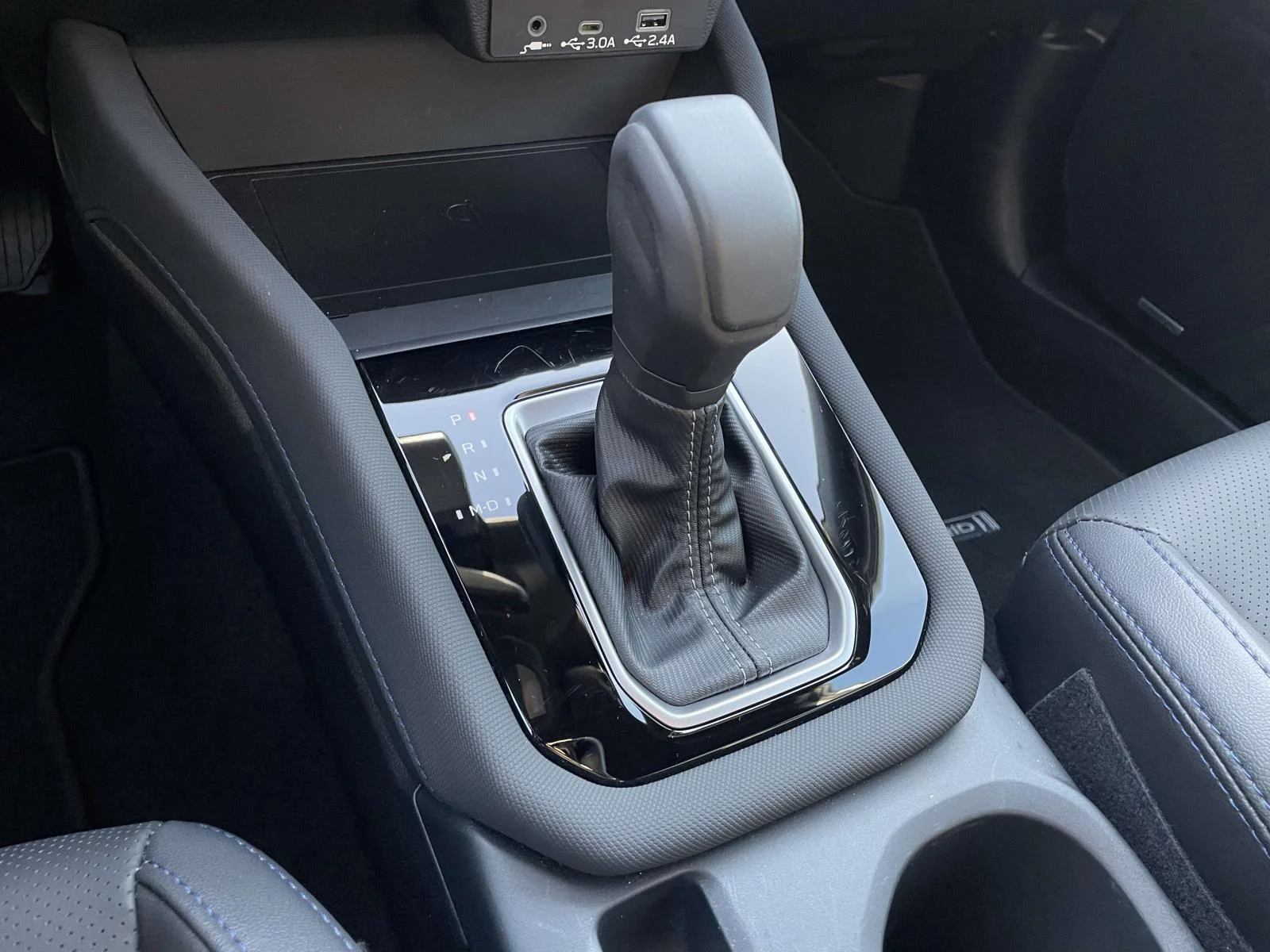 Used 2025 Ice Silver Metallic Subaru Limited Hybrid image 20