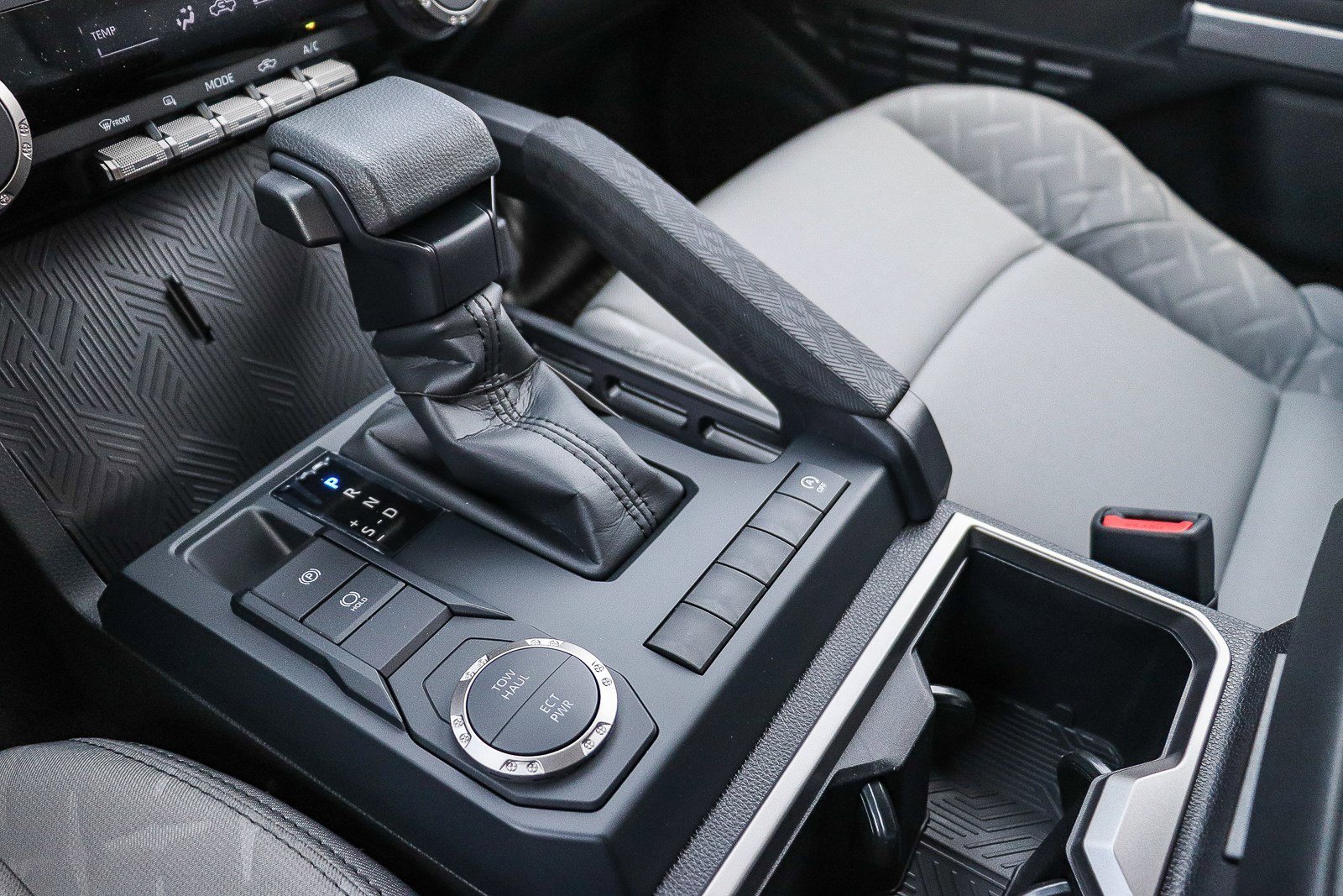 2026 Toyota Tacoma SR5 - Photo 38