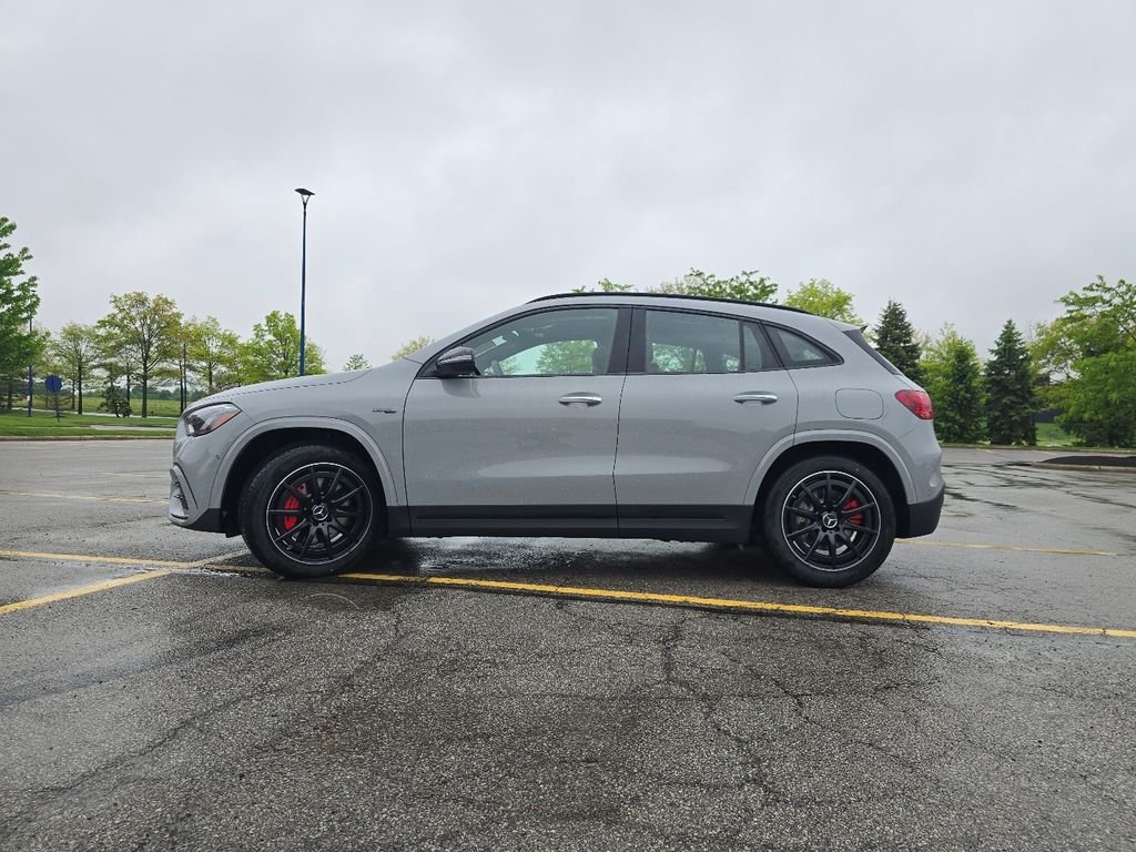 New 2026 MANUFAKTUR Alpine Grey Mercedes-Benz GLA 35 AMG® image 13