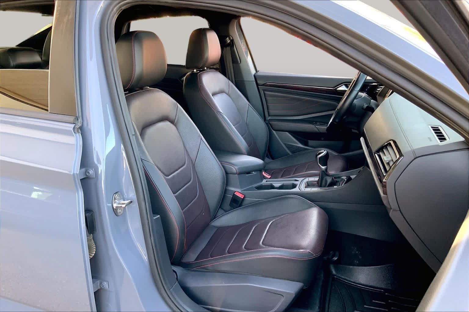 Used 2023 Pure Gray w/Black Roof Volkswagen Autobahn image 9