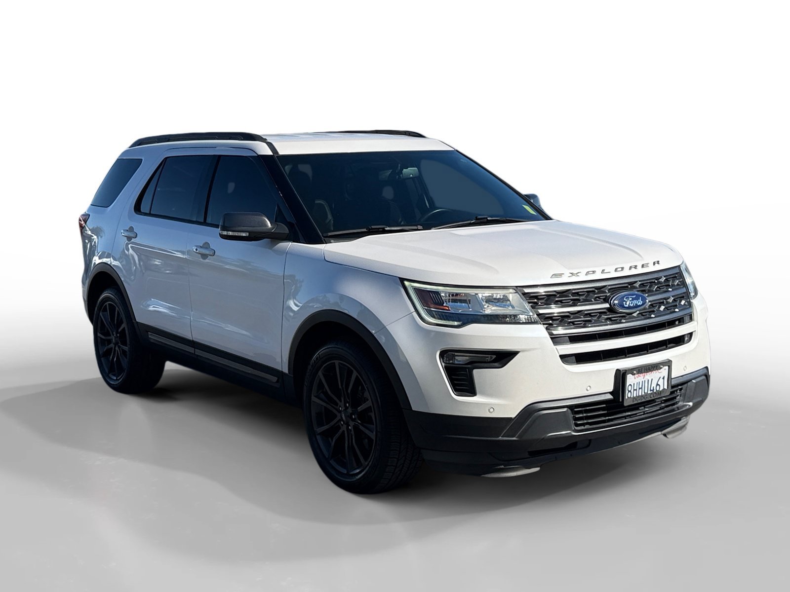 Used 2019 White Platinum Clearcoat Metallic Ford XLT image 7