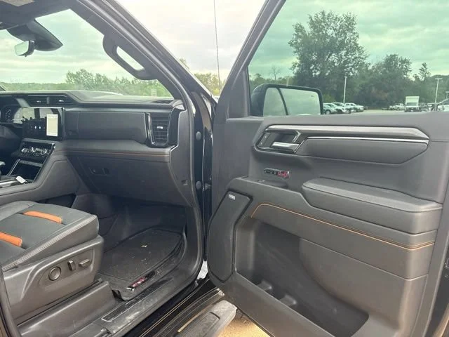 Used 2024 Onyx Black GMC AT4 image 21