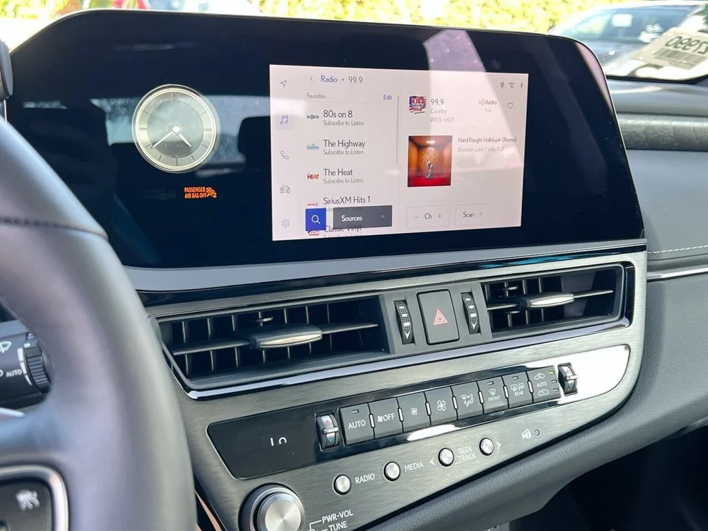 Certified Used 2025 IRIDIUM Lexus 350 image 15