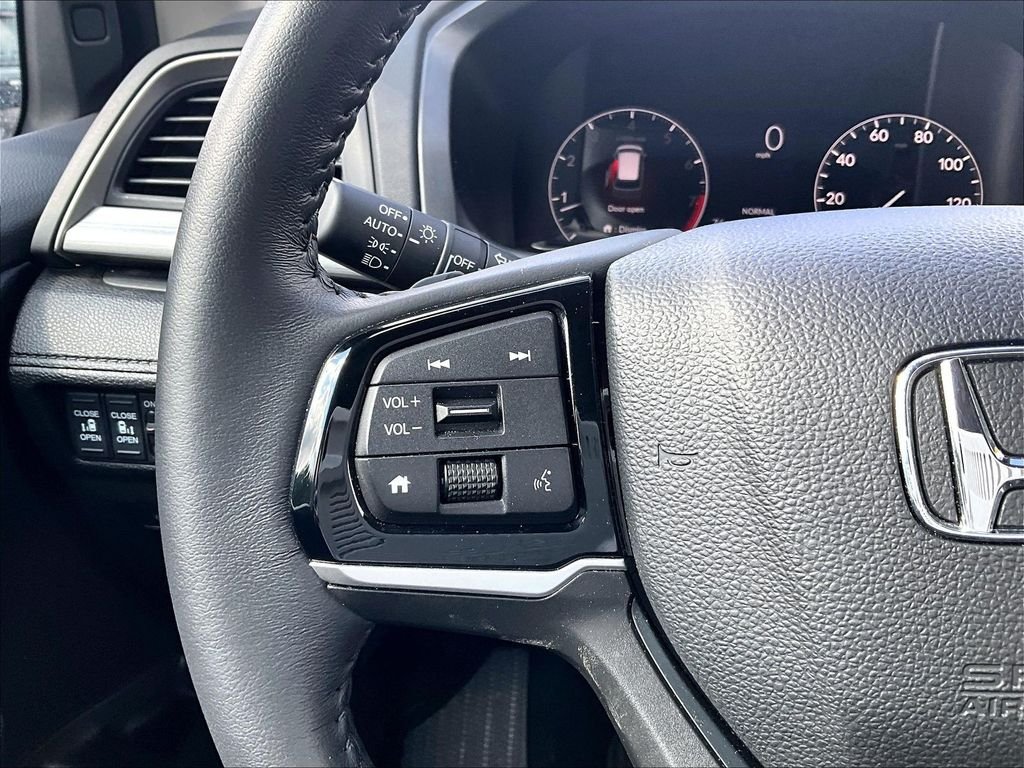 Used 2026 Silver Honda EX-L image 24