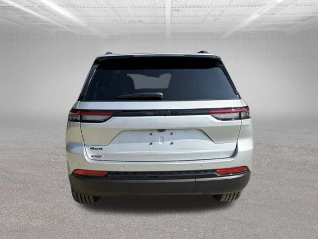 2025 Jeep Grand Cherokee Altitude - Photo 7