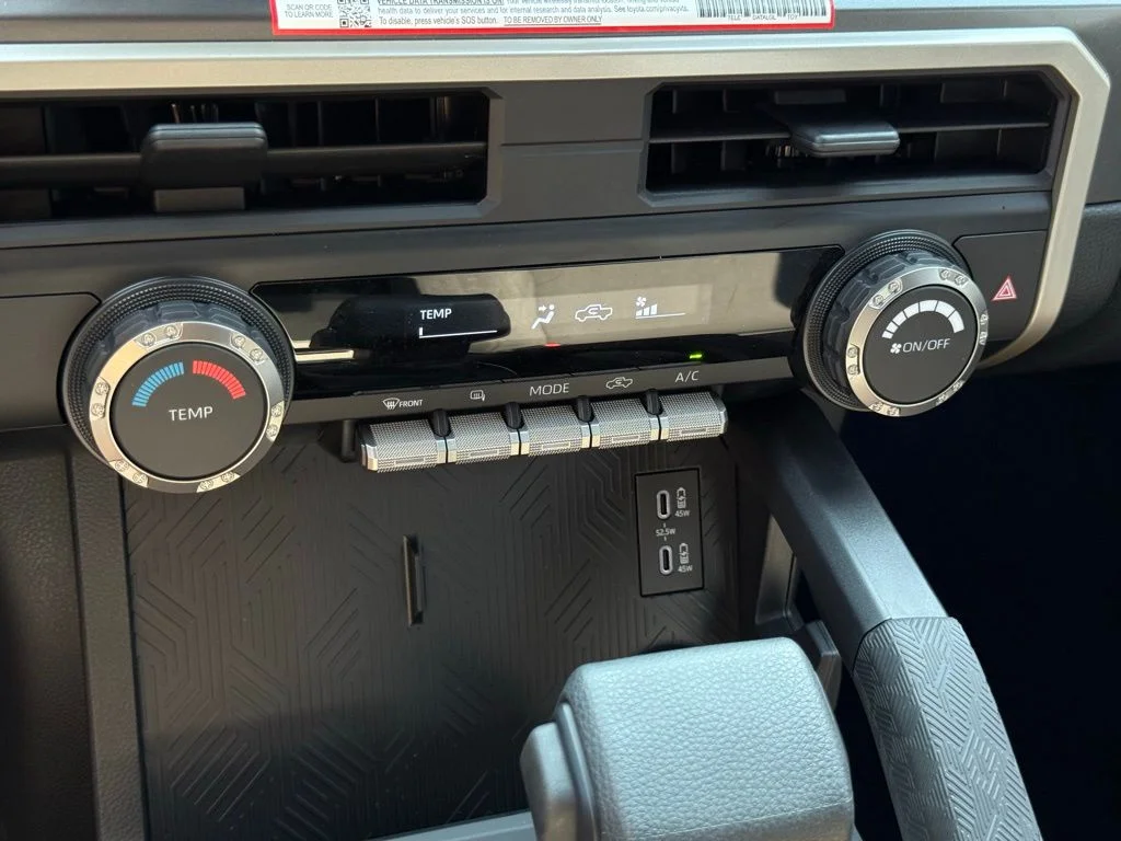 2025 Toyota Tacoma SR5 - Photo 36