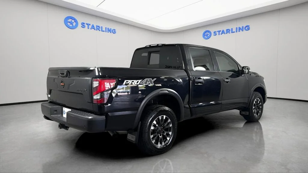 Used 2021 Black Nissan Crew Cab PRO-4X 4x4 image 9