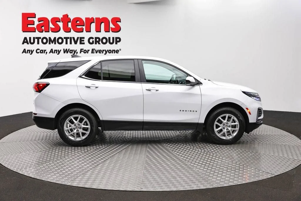 Used 2023 White Chevrolet LT image 4