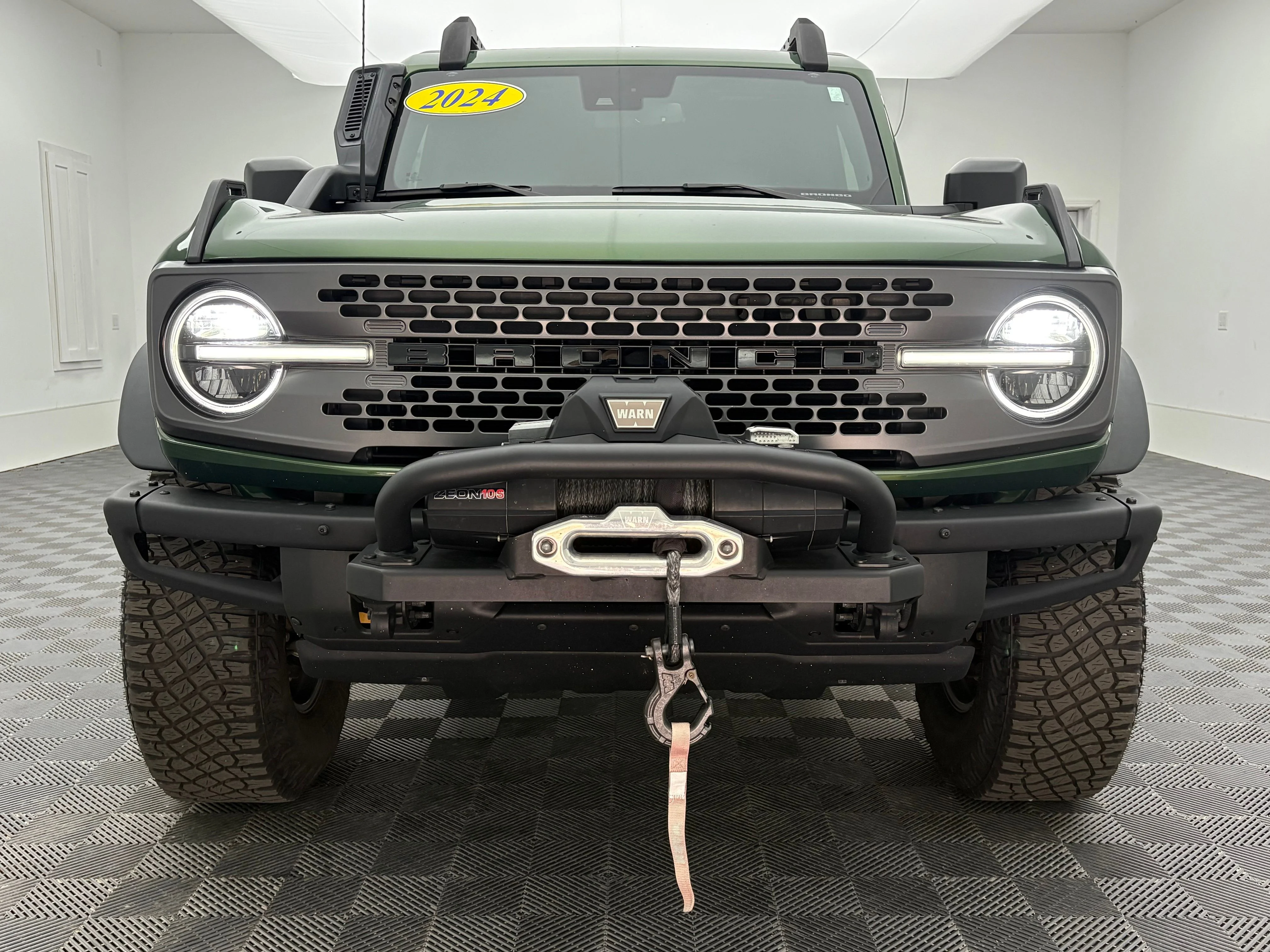 Used 2024 Green Metallic Ford Everglades image 15