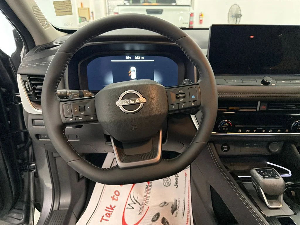 New 2026 Gun Metallic Nissan Platinum image 15
