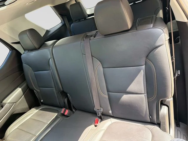 Used 2020 Silver Chevrolet 3LT image 13