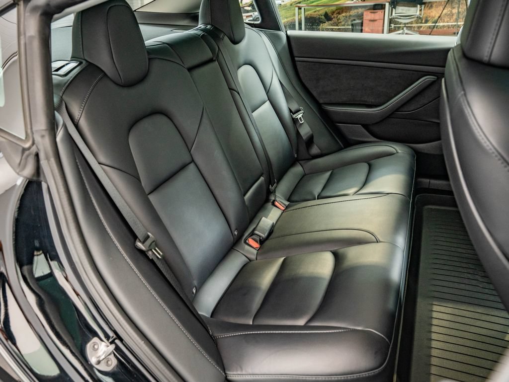 Used 2023 Black Tesla  image 41