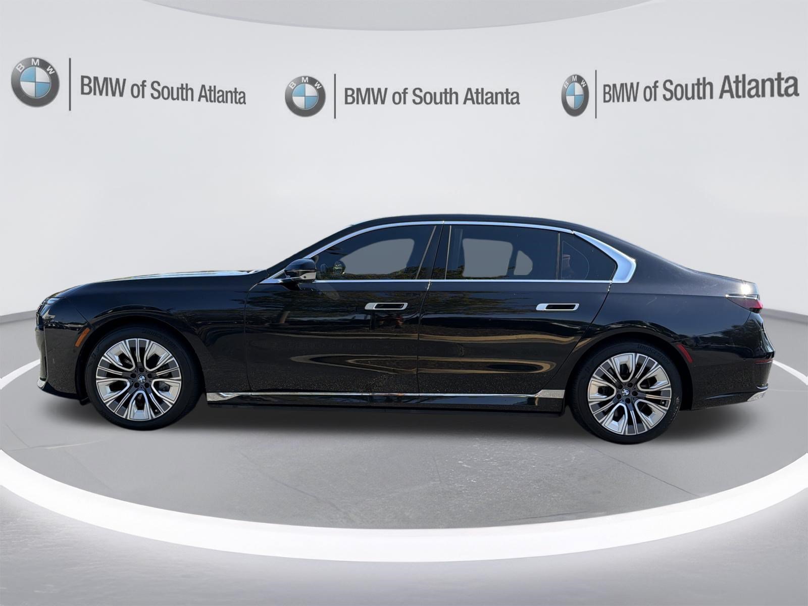 Used 2024 Black Sapphire Metallic BMW xDrive60 image 20