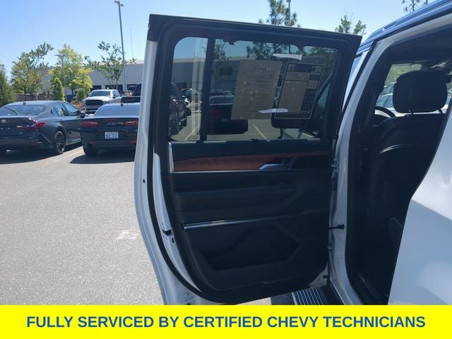 Used 2024 White Jeep Series III image 36
