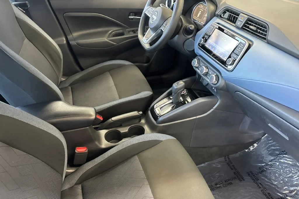 Used 2024 Brilliant Silver Metallic Nissan 1.6 SV image 18