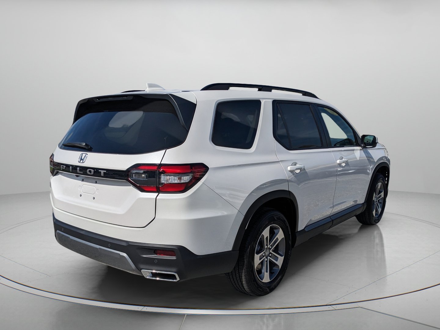 New 2026 Platinum White Pearl Honda EX-L image 6