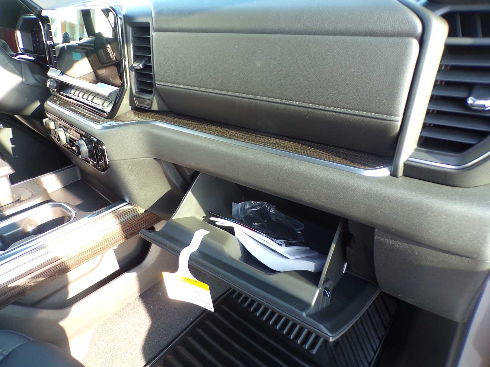 2026 Chevrolet Silverado 1500 RST - Photo 18